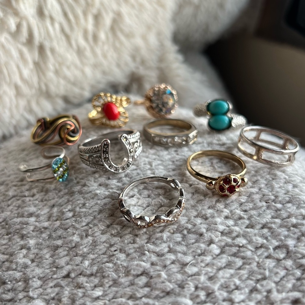 Lot of 10 Rings
